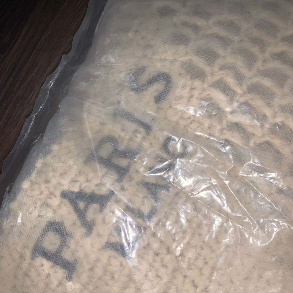 Beige Crochet Tote Bag
PARIS MILANO